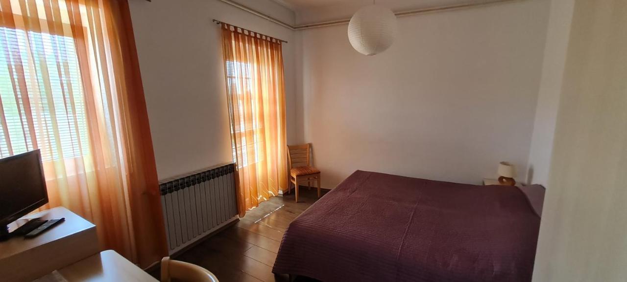 Rooms Lara ซาเกร็บ ภายนอก รูปภาพ